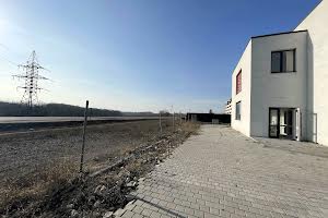 комерційна за адресою молодіжна, 1