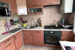 квартира за адресою Монастирського, 40