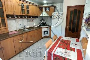 квартира за адресою Ревуцького вул., 8