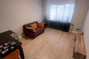 квартира за адресою Озерна, 3