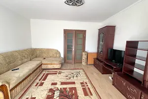 квартира за адресою Макарова, 52