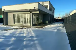 дом по адресу с. Погребы, европейська