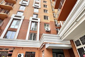 квартира за адресою Незалежності просп., 106-А