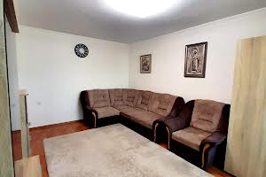 квартира за адресою Михайла Лушпи просп., 32