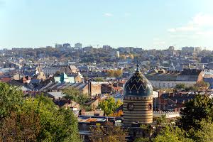 комерційна за адресою Клепарівська вул., 15