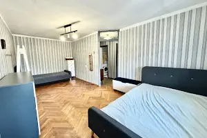 квартира за адресою Петра Григоренка просп. (Маршала Жукова), 37