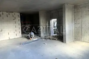 комерційна за адресою Машинобудівників вул., 2