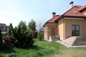 дом по адресу с. Вишенки, Карьерная ул.