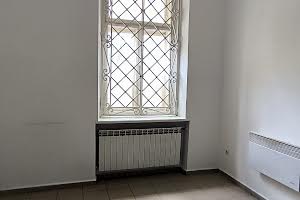 коммерческая по адресу Пекарская ул., 32