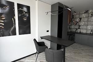 квартира за адресою Південний бульв., 20
