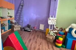 комерційна за адресою Середньофонтанська вул., 19-А