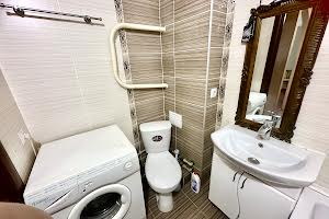 квартира за адресою Михайла Лушпи просп., 40