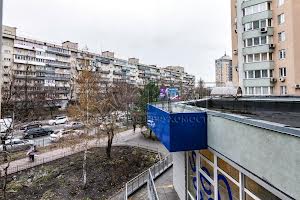 комерційна за адресою Раїси Окіпної вул., 4-А