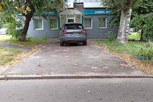 комерційна за адресою Вишгородська вул., 38
