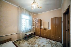 дом по адресу Шкільна, 3а