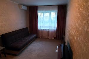 квартира по адресу Строителей ул., 8