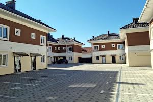 будинок за адресою с. Нові Петрівці, Канівська вул., 37а