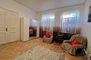 квартира за адресою Джерельна, 25