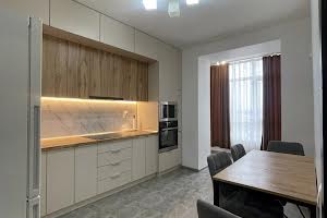 квартира за адресою Олександра Довженка вул., 23а