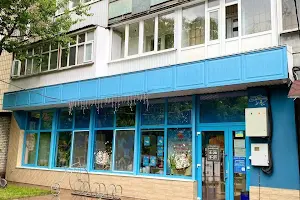 комерційна за адресою Українських Перемог вул. (Перемоги), 2