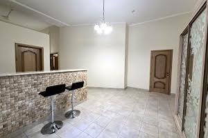 комерційна за адресою Старонаводницька вул., 4-В