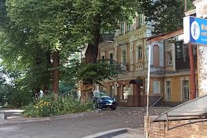 коммерческая по адресу Лютеранская ул., 12