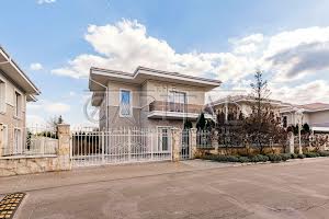 дом по адресу Квітуча
