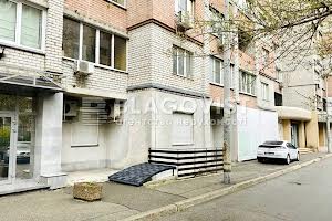 коммерческая по адресу Верхогляда Андрія, 2
