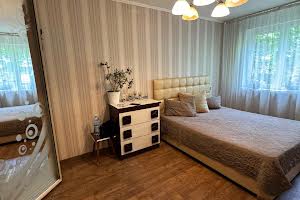квартира за адресою Євгена Танцюри вул., 64