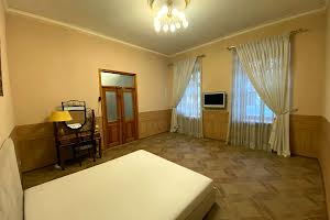 квартира за адресою Жуковского, 36