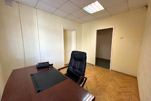 комерційна за адресою Кловський узвіз, 18