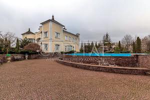 будинок за адресою Центральна