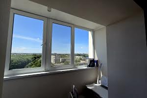 квартира за адресою Космонавтів просп., 79