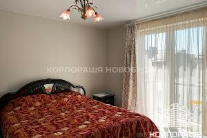 квартира за адресою Олександра Хіри вул., 4