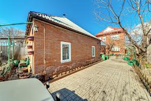 будинок за адресою Космічна вул.