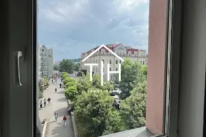 комерційна за адресою Спаська вул., 9