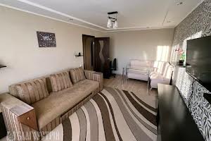 квартира за адресою Довженка, 35