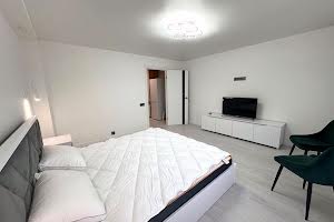 квартира за адресою Степана Бандери вул., 79