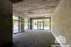 комерційна за адресою Капушанська вул., 170