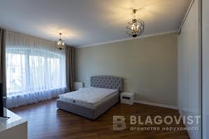 будинок за адресою Берегова вул., 1
