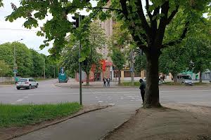 коммерческая по адресу вул.безручка, 14
