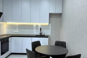 квартира за адресою Краснова вул., 3