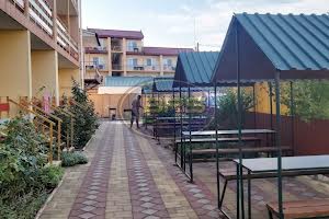 комерційна за адресою Золотий берег, 55