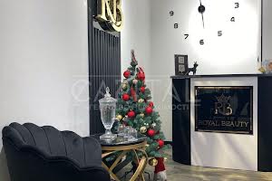 комерційна за адресою Одеська вул., 5