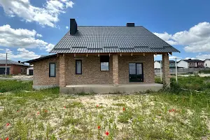 дом по адресу Защитников Мариуполя ул. (Костромська)