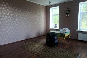 коммерческая по адресу Центральна, 7