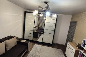 квартира за адресою Хіміків вул., 28
