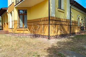 дом по адресу с. Вишенки, Лесі Українки, 1