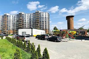 квартира за адресою Домбровського вул., 3