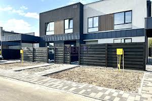 дом по адресу с. Петропавловская борщаговка, Бульвар Дружби